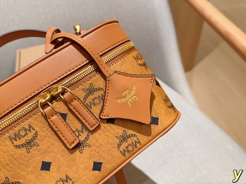 MCM Visetos 25x18x10cm shoulder bag — Top Quality Replica