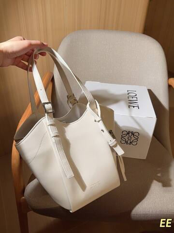 Loewe White 25x18x10cm shoulder bag 1 1 Replica