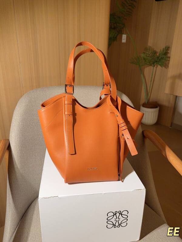 Loewe White 25x18x10cm shoulder bag — 1:1 Replica