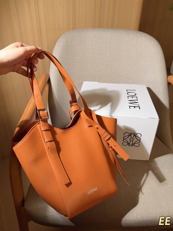 Loewe White 25x18x10cm shoulder bag — 1:1 Replica