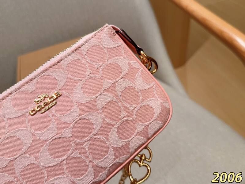 Coach Monogram shoulder bag — AAA Quality Replica