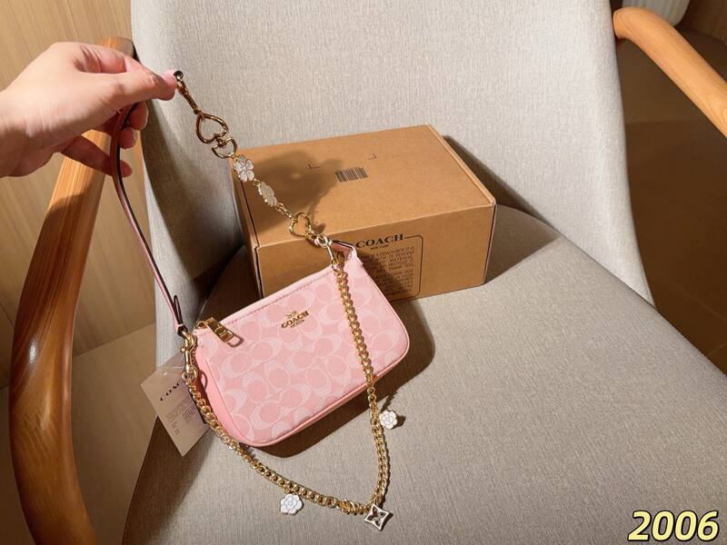 Coach Monogram shoulder bag — AAA Quality Replica