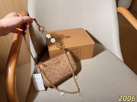 Coach Brown 18x12cm shoulder bag 1 1 Replica