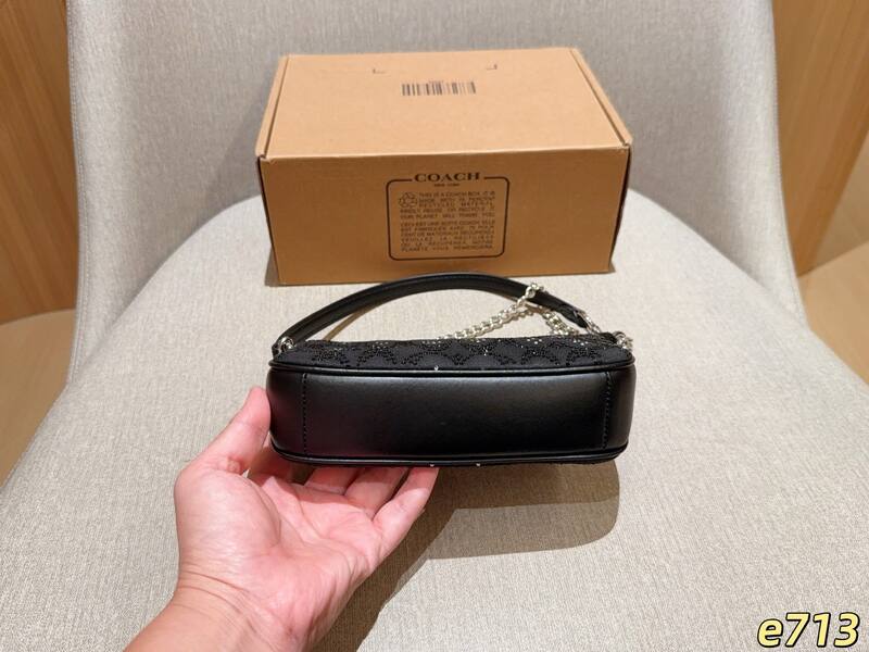 Coach Black 25x18x10cm shoulder bag — 1:1 Replica