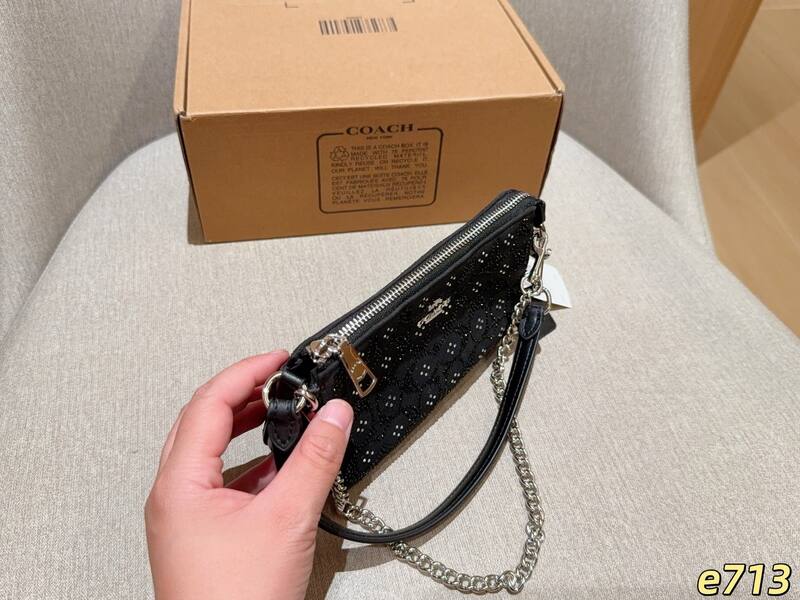 Coach Black 25x18x10cm shoulder bag — 1:1 Replica