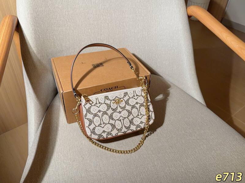 Coach Brown shoulder bag — Premium Replica