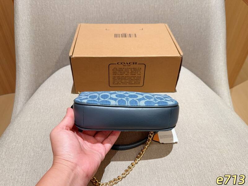 Coach Monogram shoulder bag — AAA Quality Replica