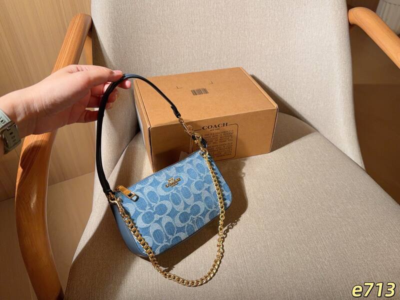 Coach Monogram shoulder bag — AAA Quality Replica