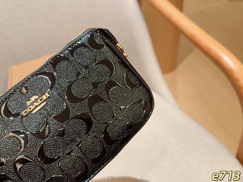 Coach Black 25x18x10cm shoulder bag — Premium Replica