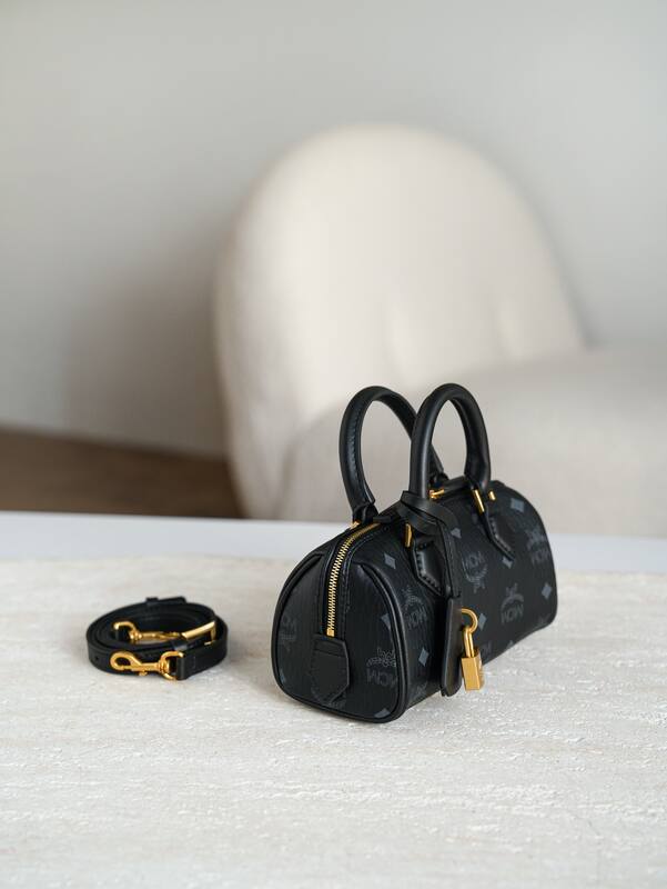 MCM Visetos shoulder bag — Premium Replica