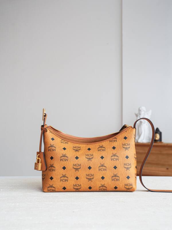 MCM Monogram shoulder bag — Premium Replica