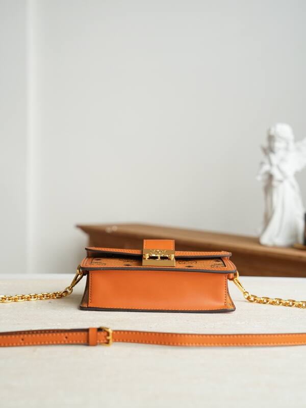 MCM Visetos 25x18x10cm shoulder bag — 1:1 Replica