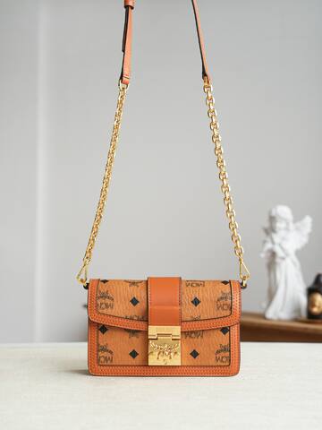 MCM Visetos 25x18x10cm shoulder bag 1 1 Replica