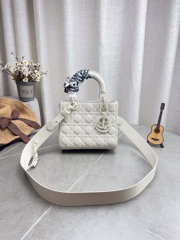 Dior Lady White shoulder — Top Quality Replica