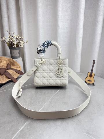 Dior Lady White shoulder Top Quality Replica