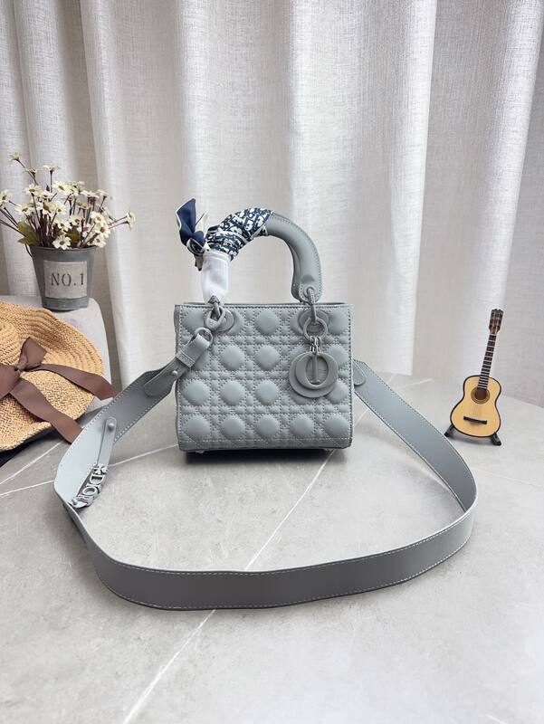 Dior Lady White shoulder — Top Quality Replica