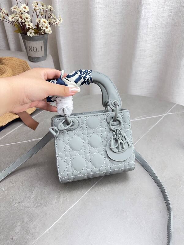 Dior Lady Light Blue shoulder — Top Quality Replica