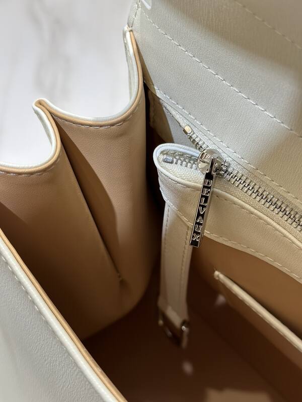 Delvaux White shoulder — Premium Replica