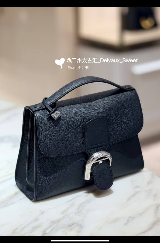 Delvaux Temp te Black top handle — 1:1 Replica