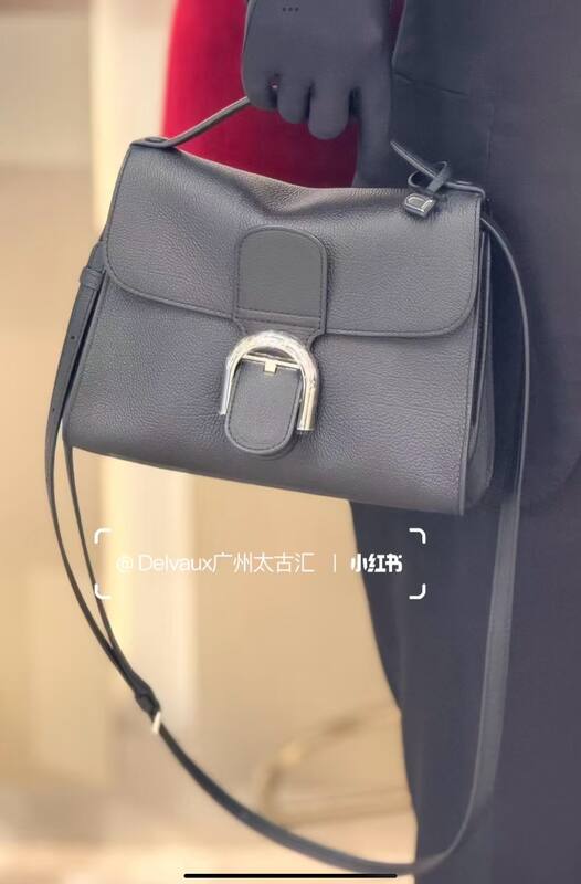 Delvaux Temp te Black top handle — 1:1 Replica