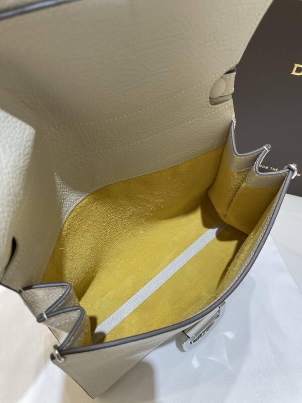 Delvaux Tempete Beige everyday — Premium Replica