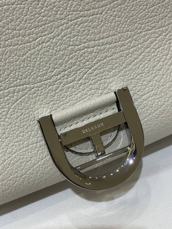 Delvaux Tempete Beige everyday — Premium Replica