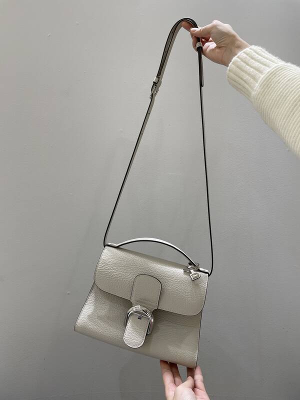 Delvaux Tempete Beige everyday — Premium Replica
