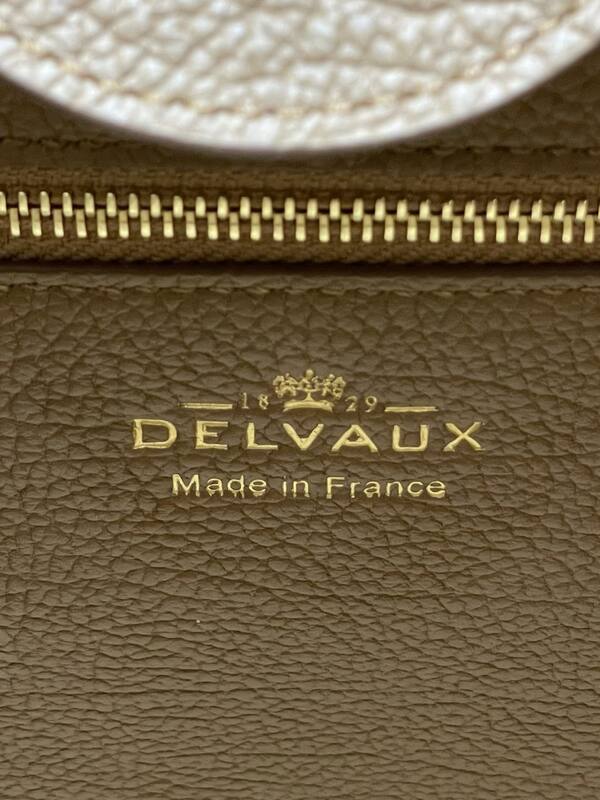 Delvaux Temp te Beige grained leather shoulder — AAA Quality Replica