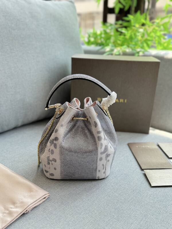 Bulgari shoulder bag — Premium Replica