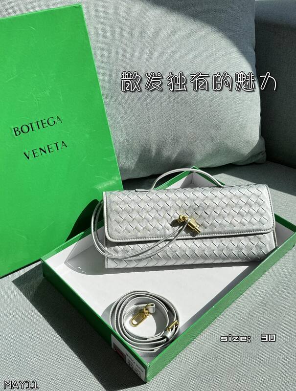 Bottega Veneta White shoulder bag — 1:1 Replica