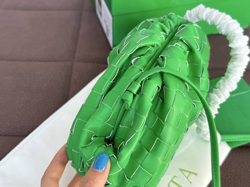 Bottega Veneta Green shoulder bag — AAA Quality Replica