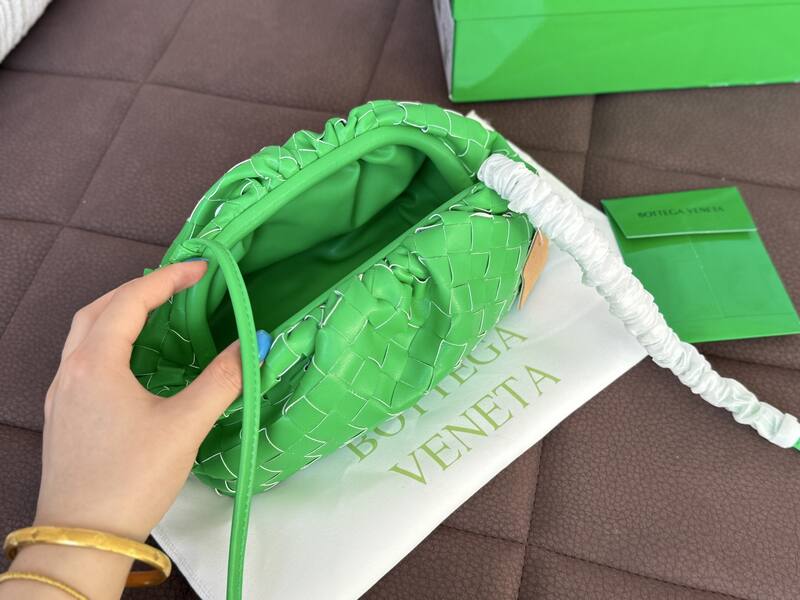 Bottega Veneta Green shoulder bag — AAA Quality Replica