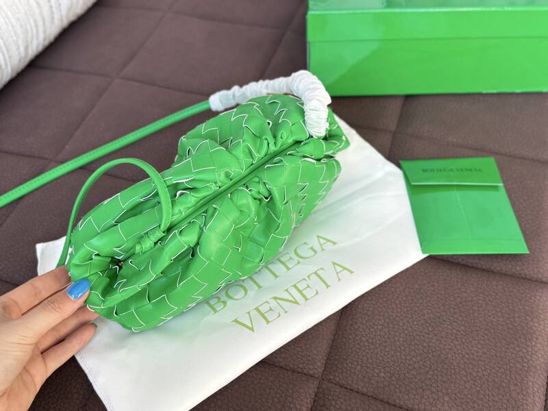 Bottega Veneta Green shoulder bag — AAA Quality Replica