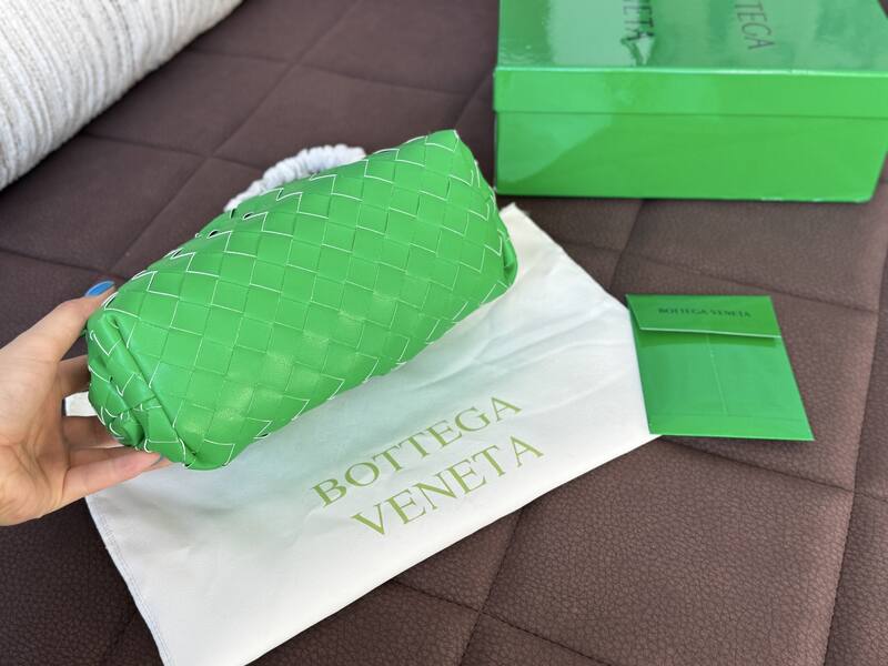 Bottega Veneta Green shoulder bag — AAA Quality Replica