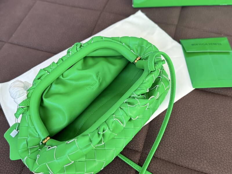 Bottega Veneta Green shoulder bag — AAA Quality Replica