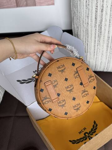 MCM Visetos 25x18x10cm shoulder bag AAA Quality Replica