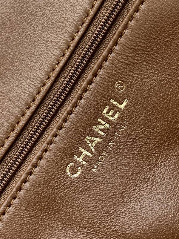 Chanel Classic Flap Brown teddy lamb wool shoulder — Premium Replica