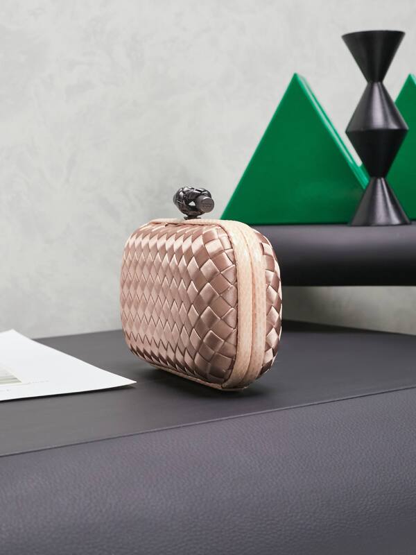 Bottega Veneta shoulder bag — Top Quality Replica