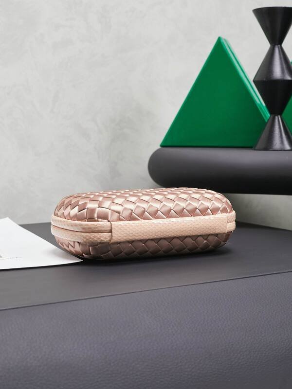 Bottega Veneta shoulder bag — Top Quality Replica
