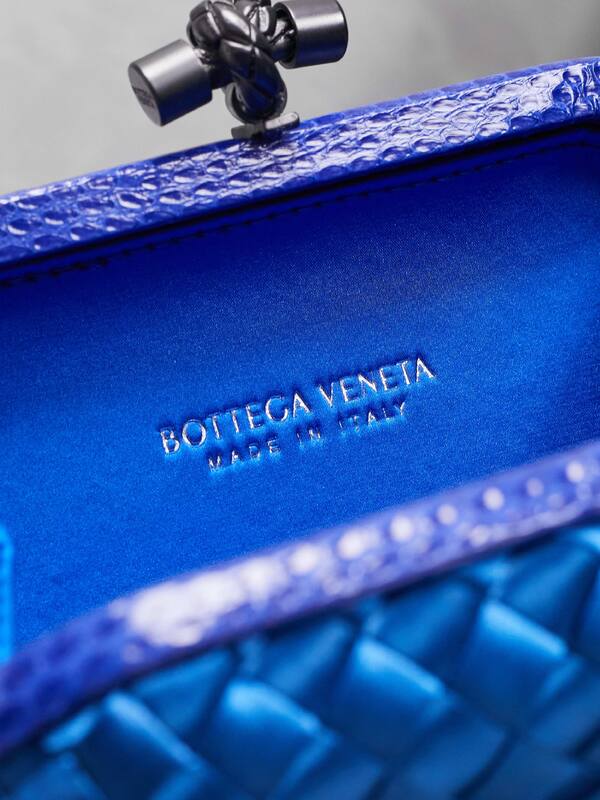 Bottega Veneta Blue shoulder bag — Top Quality Replica