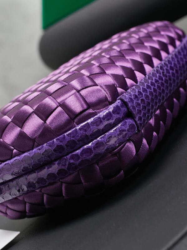 Bottega Veneta shoulder bag — AAA Quality Replica