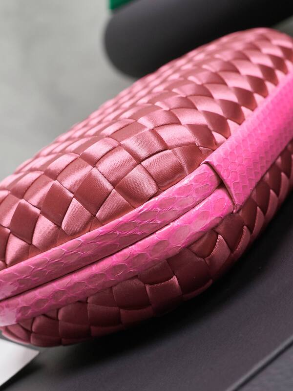 Bottega Veneta Pink shoulder bag — 1:1 Replica