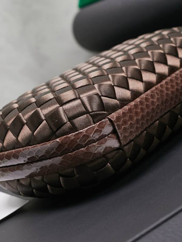Bottega Veneta shoulder bag — Top Quality Replica