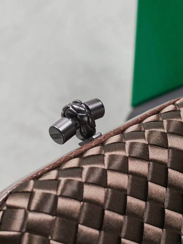 Bottega Veneta shoulder bag — Top Quality Replica