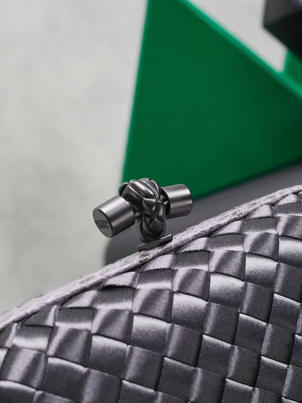 Bottega Veneta Gray shoulder bag — Premium Replica
