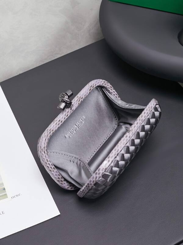 Bottega Veneta Gray shoulder bag — Premium Replica