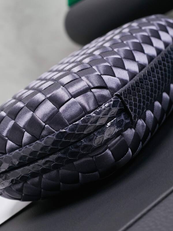 Bottega Veneta Gray shoulder bag — AAA Quality Replica