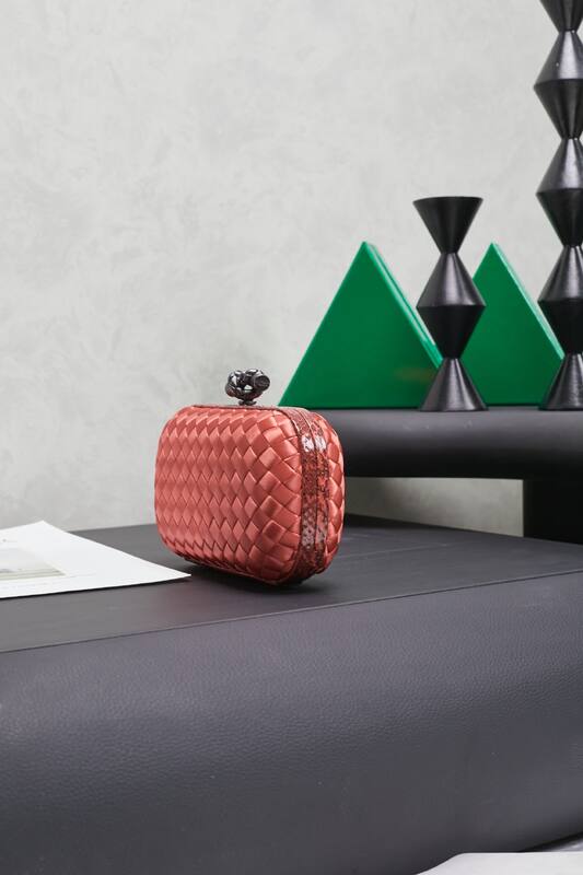 Bottega Veneta shoulder bag — AAA Quality Replica