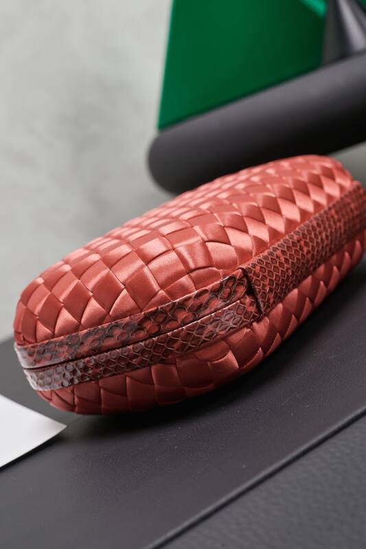 Bottega Veneta shoulder bag — AAA Quality Replica