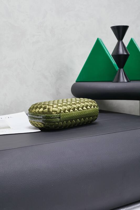 Bottega Veneta Green shoulder bag — Top Quality Replica